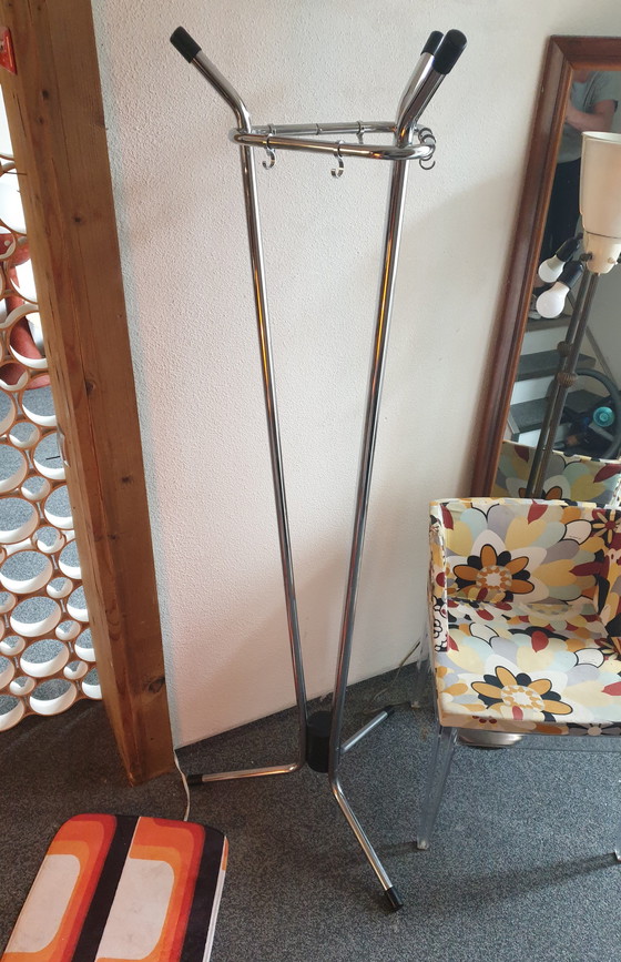 Image 1 of Appendiabiti Bauhaus anni '50/'60