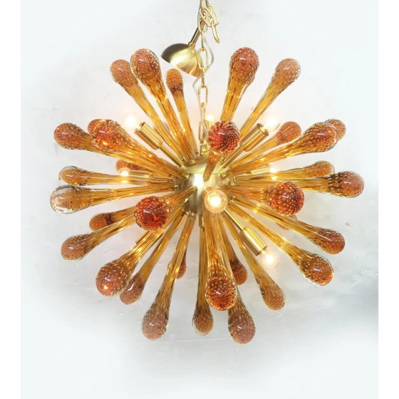 Image 1 of Lustre Sputnik en verre de Murano avec structure dorée et pampilles d'ambre