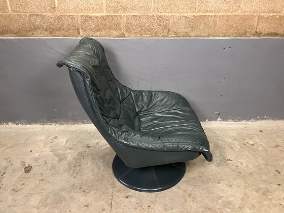 Image 1 of Groen lederen draaifauteuil vintage seventies