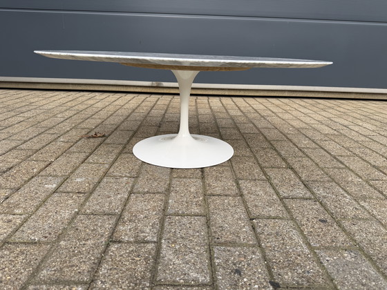 Image 1 of Original Knoll Tulip Eero Saarinen Oval Coffee Table in Carrara Marble