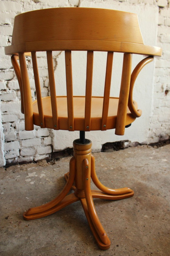 Image 1 of 2 chaises de bureau vintage en bois Thonet