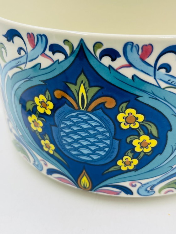 Image 1 of Villeroy & Boch Izmir tureen with oriental decoration