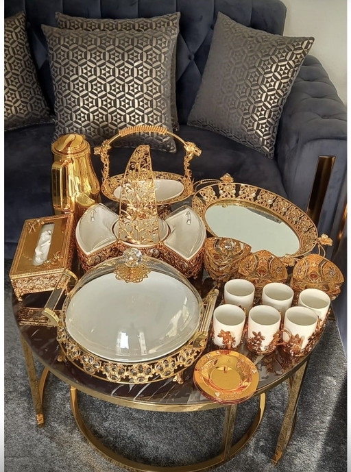Service de table de luxe en métal et céramique – Comme neuf