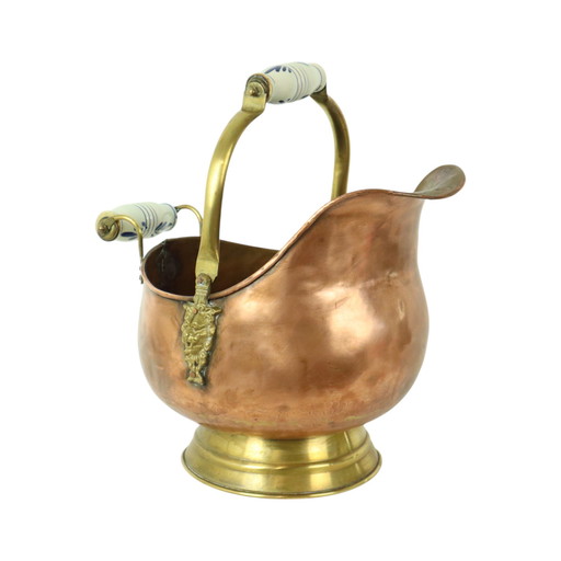 Antique Copper Helmet-Shaped Coal Kit Flower Pot