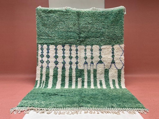 Beni Ourain Berber tapijt van zuivere wol, handgeweven volgens traditionele methoden, afmeting 150/250 cm