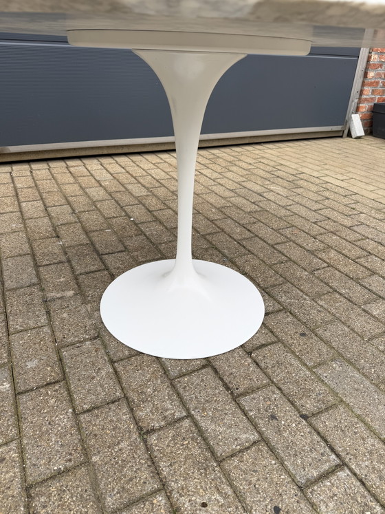 Image 1 of Originele ronde Knoll Tulip eettafel (120cm) Carrara marmer