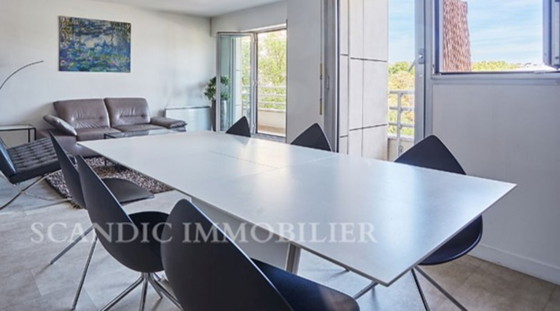 Image 1 of Set tavolo da pranzo - 6 sedie da pranzo - lampada a sospensione di design