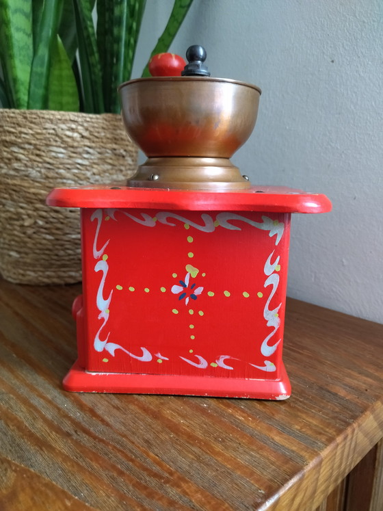 Image 1 of Retro coffee grinder