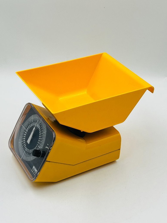 Image 1 of EKS Bengt Ek kitchen scale, saffron yellow, Swedish design