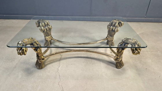 Image 1 of Table basse tulipe en laiton vintage, années 1970