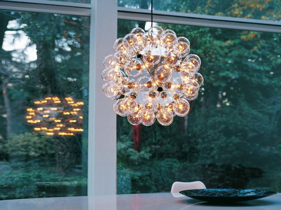Lampada a sospensione Flos Taraxacum 88 S1 di Achille Castiglioni – Icona del design italiano (photo 9 of 10)