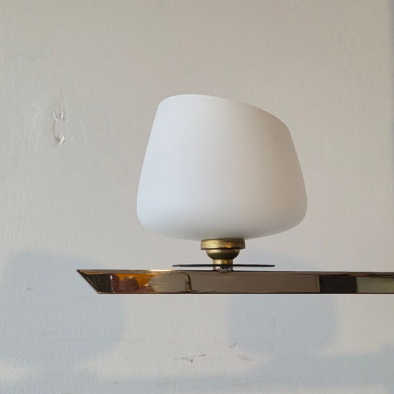 Image 1 of Lampada a sospensione vintage anni '50 di Arlus House in acciaio cromato e vetro opalino.