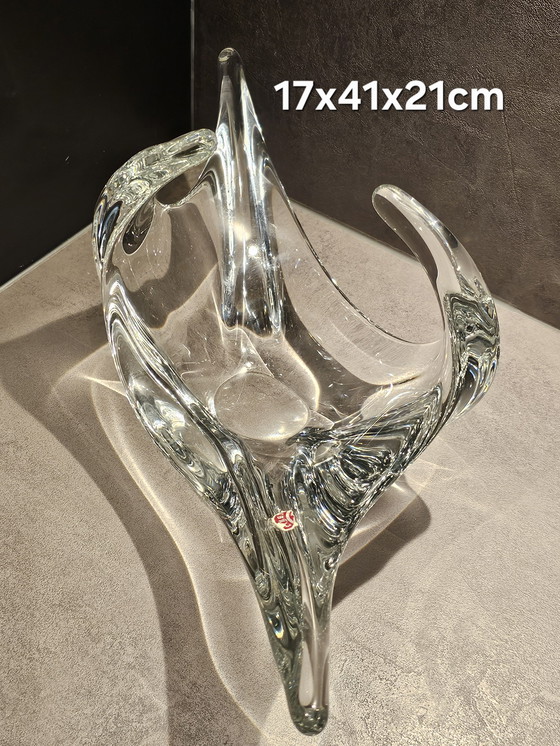 Image 1 of Artglass bowl with a hint of Manganese