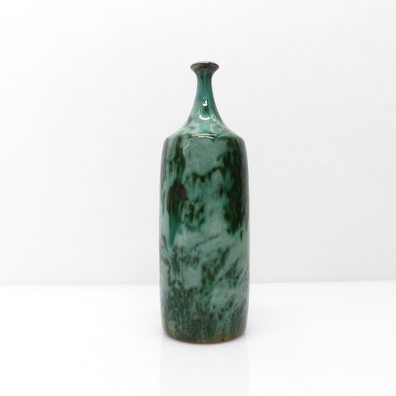 Image 1 of Vase bouteille en grès émaillé vert à reflets cuivrés dlg Ruelland 1960-1970