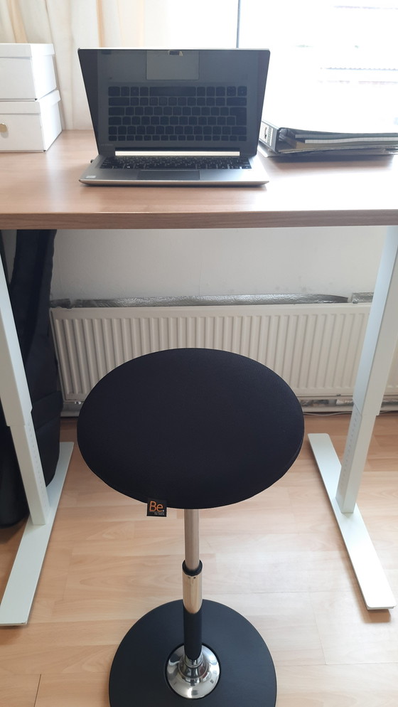 Image 1 of Be by Béta, sgabello Sit-Stand Steady, 58 - 83 cm