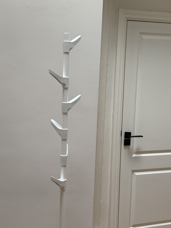 Image 1 of Porte-manteau design blanc Van Esch Slide G1