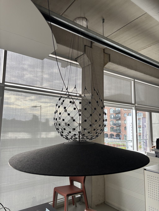 Koine acoustische hanglamp van Luceplan 