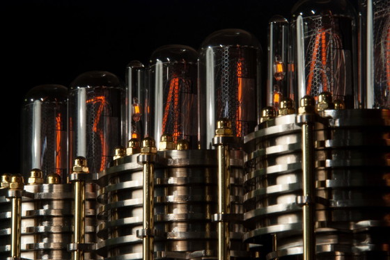 Image 1 of Nixie Klok Lim.Ed. 2/10 "Tijdbasis".