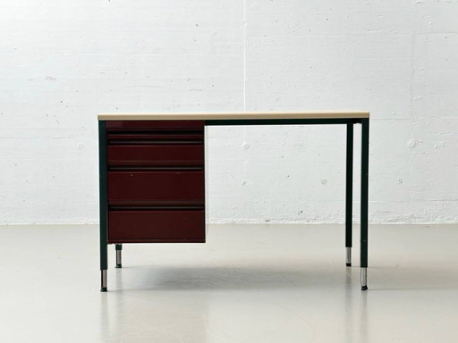 Bigla Schreibtisch aus Stahlrohr mit Metallkorpus, 1970er Jahre