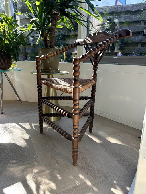 Antique Dutch Bobbin Turned Corner Chair with Triangular Rush Seat (19th Century)
