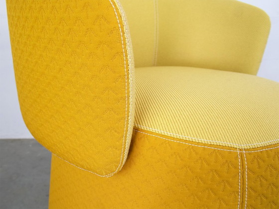 Haworth Openest armchair and pouf designed by Patricia Urquiola, Textile, Yellow, Modern (photo 9 of 11)