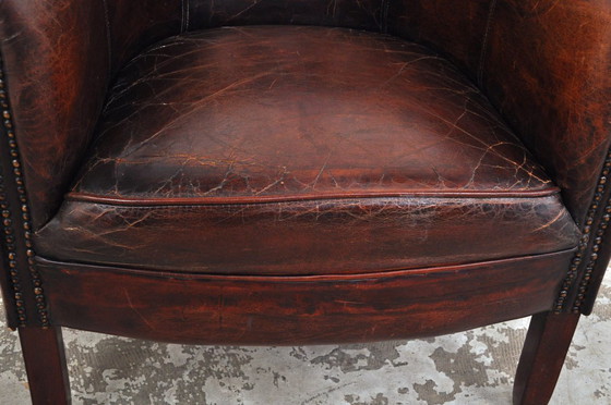 Image 1 of Vintage leather club chair