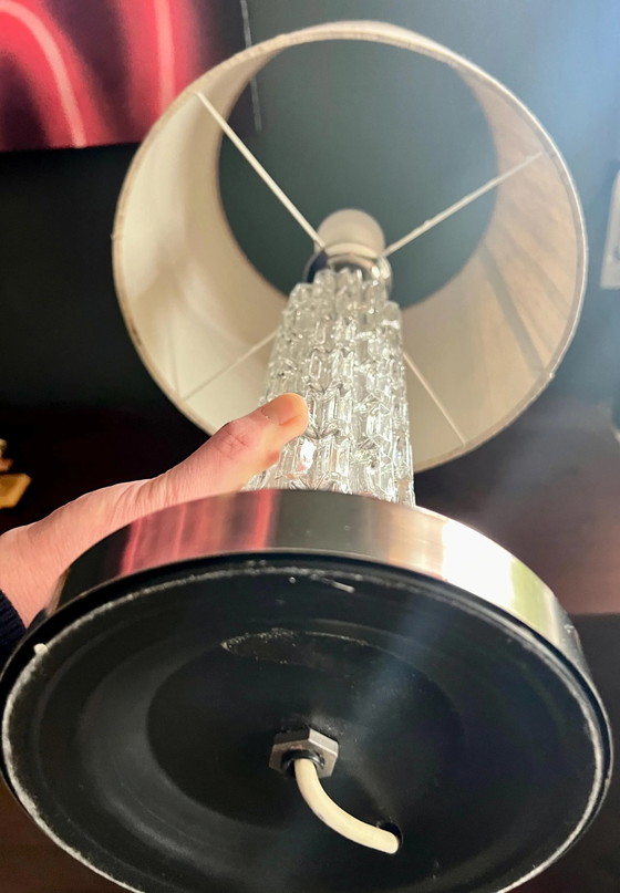 Original 1960s Richard Essig Table Lamp. This Mid-Century Modern Design Classic comes in unrestored top (photo 8 of 8)