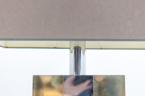 Image 1 of Sandro Petti. Geometrische lamp in zilver en goudkleurig metaal, jaren 70.