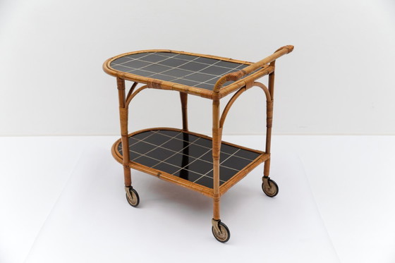 Image 1 of Serveerwagen van bamboe en rotan, Italië, jaren 50