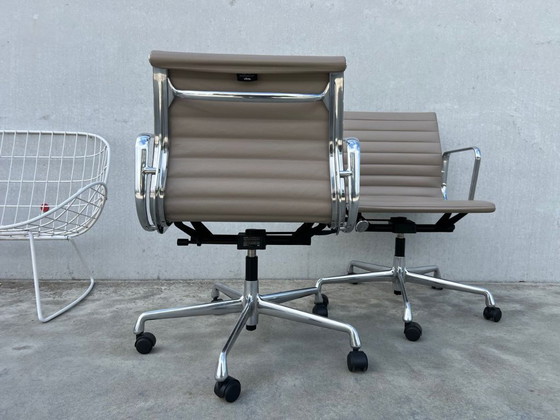 Image 1 of 2x Sedia da ufficio Vitra Eames EA117