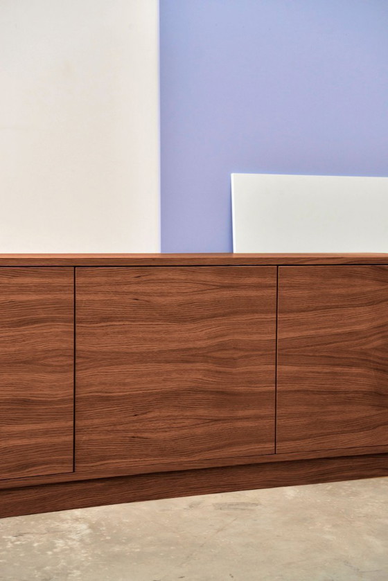 Image 1 of Dressoir gebeitst teak T-S08 4 paar deuren