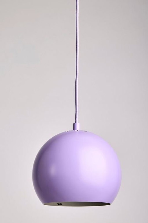 Pendant light Frandsen Ball Ø18 - Loud Lilac (Limited Edition)