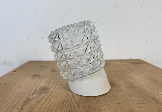 Image 1 of Applique murale vintage en porcelaine blanche, années 1970