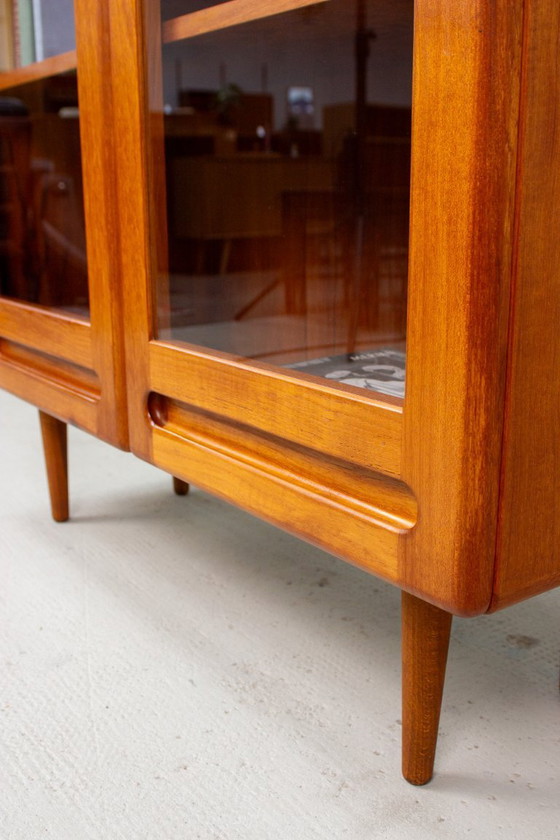 Image 1 of Vintage teak display chest of drawers highboard sideboard Danish