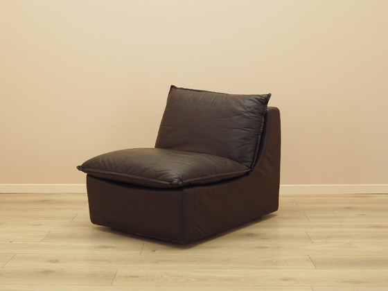 Image 1 of Fauteuil en cuir marron, design italien, années 1960, fabrication : Italie