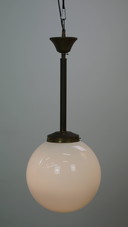 Suspension/plafonnier vintage à ampoule en verre au lait de style Art Déco