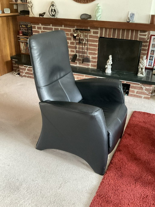 Schwarzer Leder-Relax-Sessel