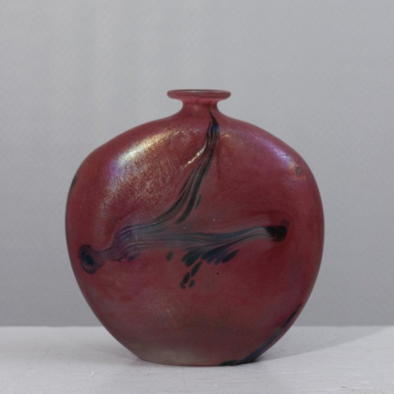 Image 1 of Michèle Luzoro in Biot, iridescent glass lentil vase, 1984