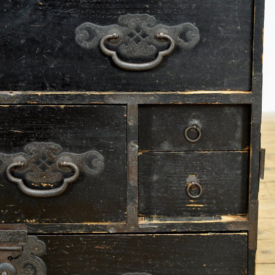 Japanische Tansu Kommoden, circa 1870 – Iron, Wood (photo 12 of 13)