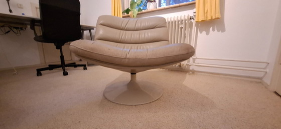Artifort Leather Armchair, Swivel chairs, Metal, Beige (photo 8 of 15)