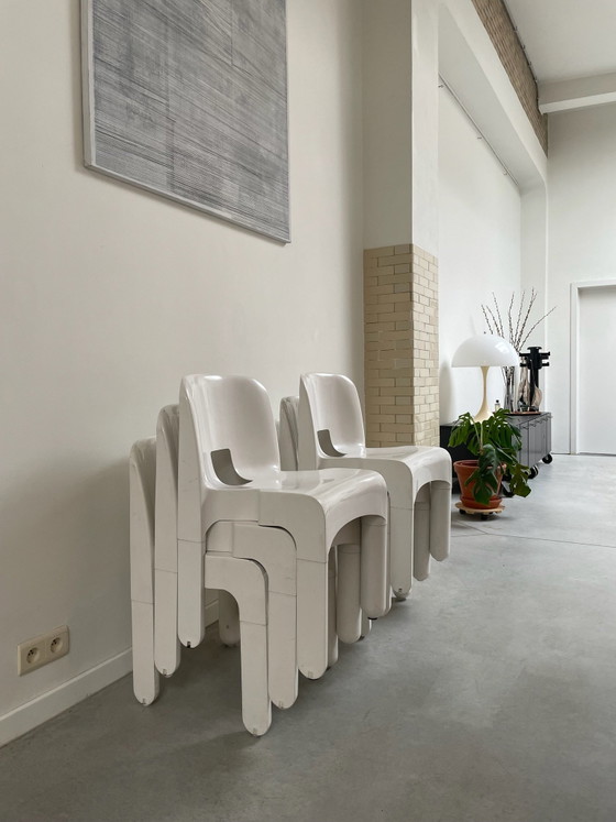 6x Joe Colombo Universale sillas, Kartell, Sillas de comedor, Plástico, Blanco (foto 2 de 8)