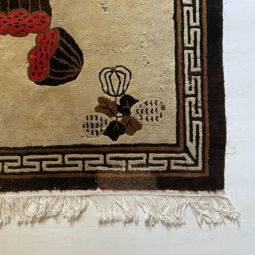 Antique Chinese rug, 20th century, 87 x 87 cm