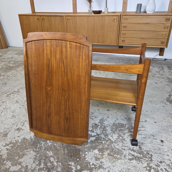 Image 1 of Poul Hundevad, vintage jaren 60 Teak trolley theewagen Deens