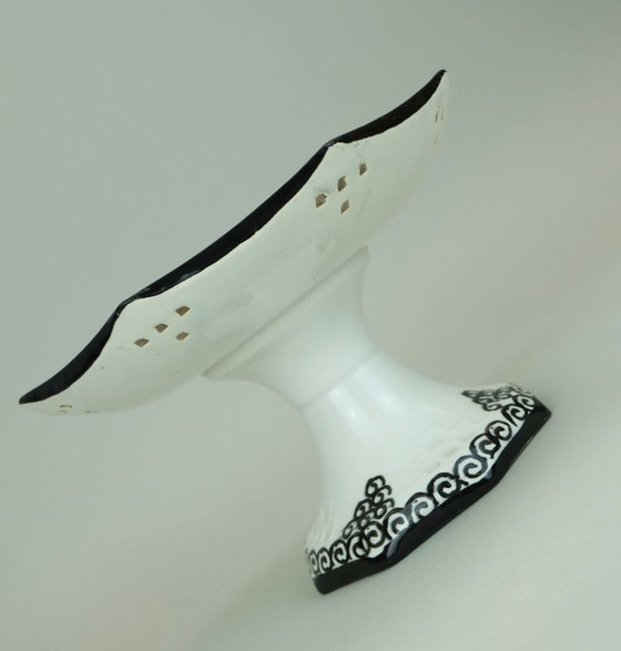 Image 1 of Coupe octogonale Art déco, coupe sur pied, Schramberg Majolika, décor peint à la main des années 1920