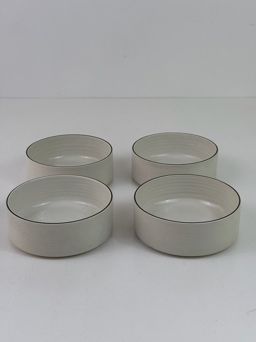 Set di 4 Ciotole in Ceramica Smaltata Bianca Ceramica Franco Pozzi Gallarate con Bordo Nero, Firmate