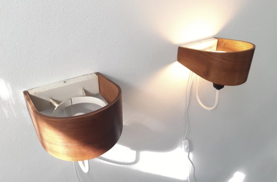 Image 1 of 1 van 2 Louis Kalff wandlampen, NX40 Philips wandlamp, matglazen mcm wandlamp