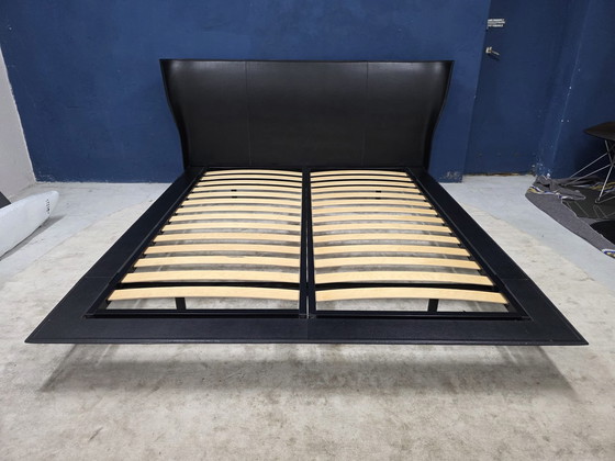 Image 1 of Materasso B&B Italia Alys, dimensioni 180x210 cm, con cinghie in pelle.