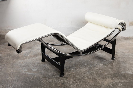 Image 1 of Cassina - Le Corbusier, Charlotte Perriand, Pierre Jeanneret - Chaise longue - LC4