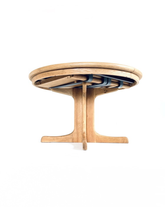 Image 1 of Vintage Extendable Oak Dining Table '60s