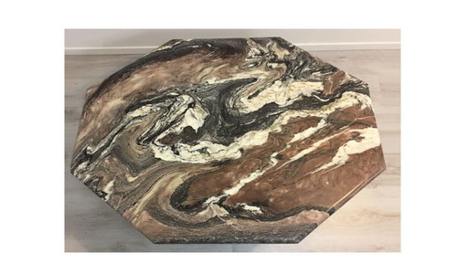 Tavolo in marmo con base in legno - forma esagonale